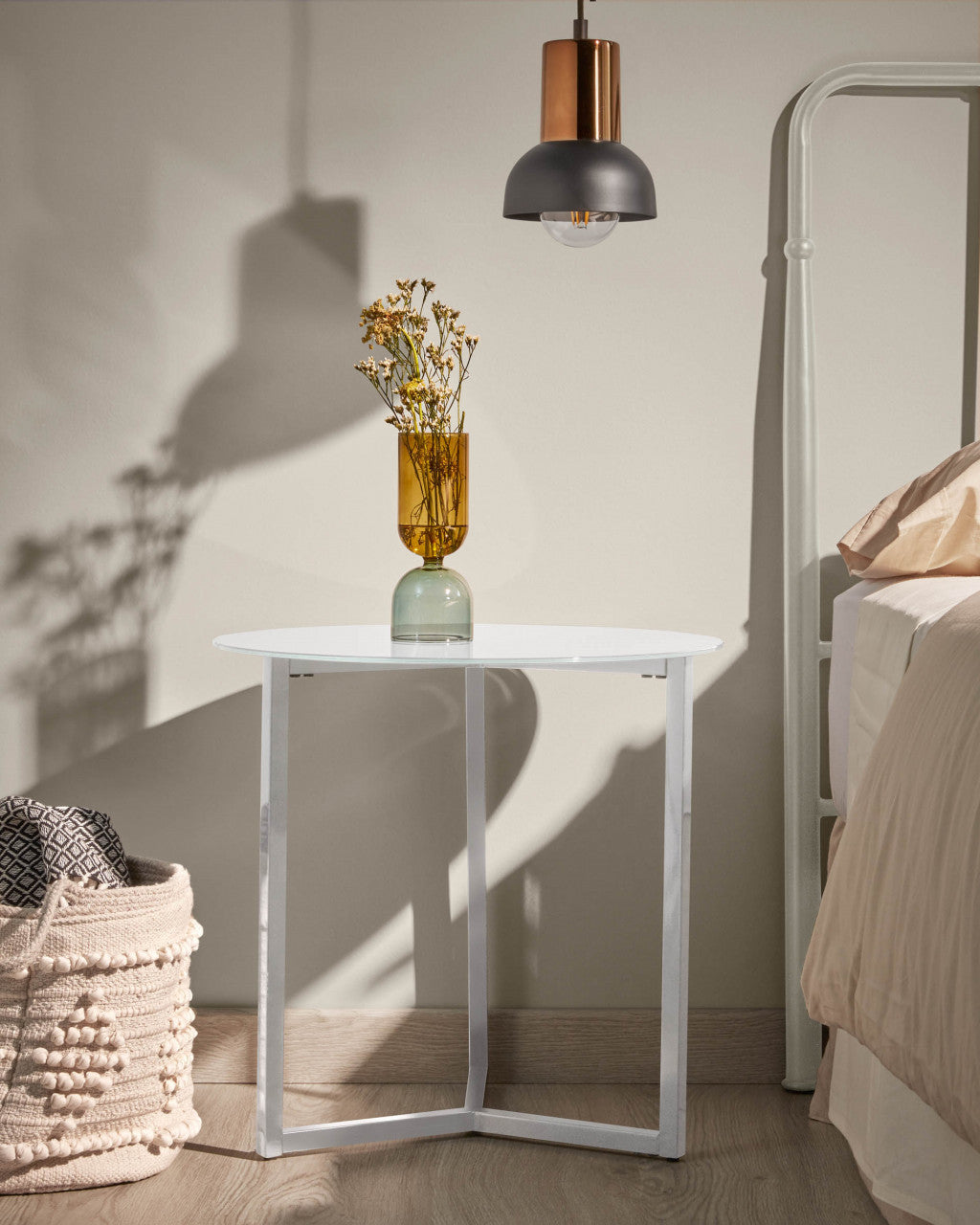 Masa de cafea alba din metal 50 cm Raeam Kave Home