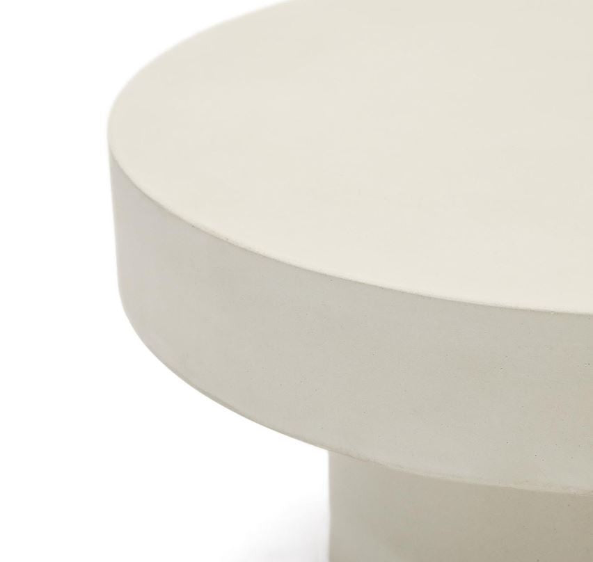 Masa de cafea exterior alba din ciment 66 cm Aiguablava Kave Home