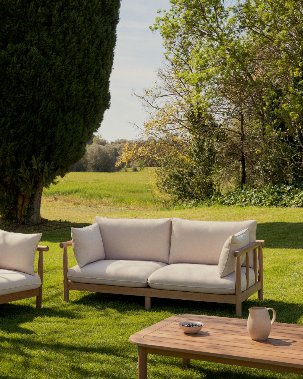 Masa de cafea exterior maro din lemn 89x140 cm Sacova Kave Home