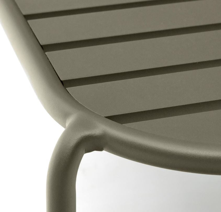Masa de cafea exterior verde din metal 65x113 cm Joncols Kave Home