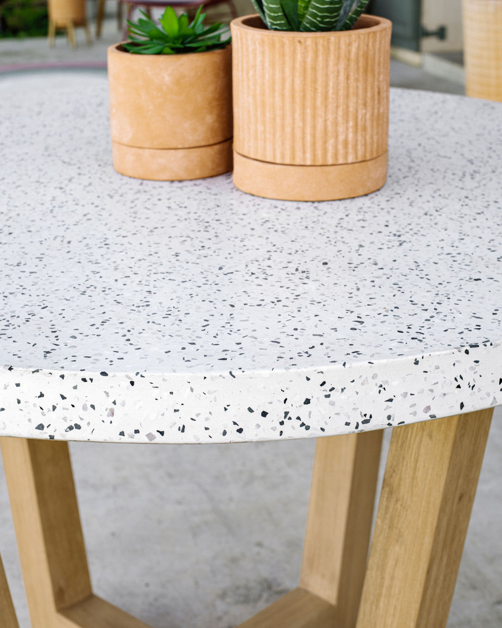 Masa dining alba/maro din ciment 120 cm Shanelle Kave Home