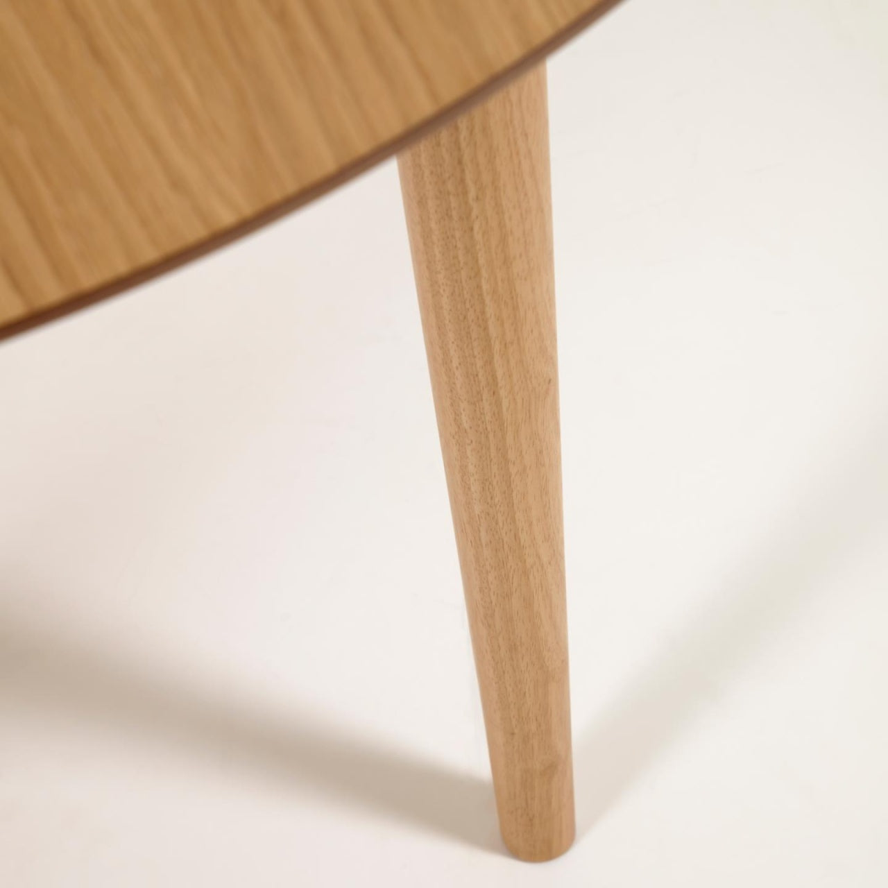 Masa dining extensibila maro din lemn 120(200) cm Oqui Kave Home