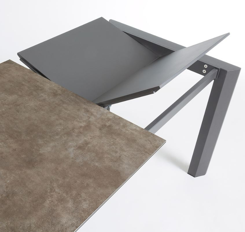 Masa dining extensibila maro din metal 80x(120)180 cm Axis Vulcano Ash Kave Home