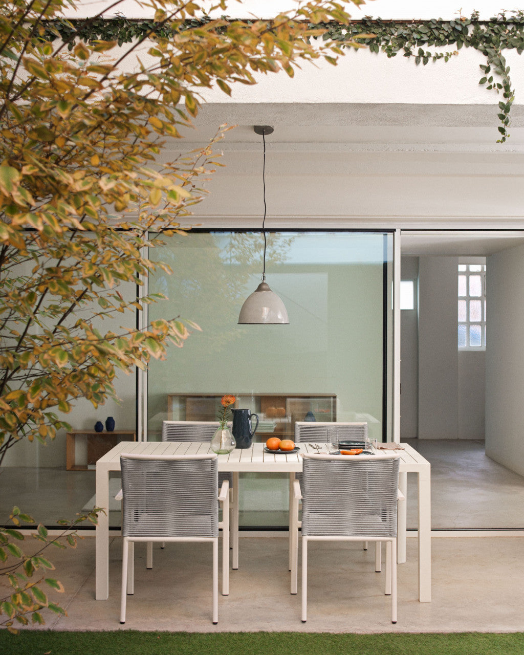 Masa dining exterior alba din metal 90x180 cm Culip Kave Home