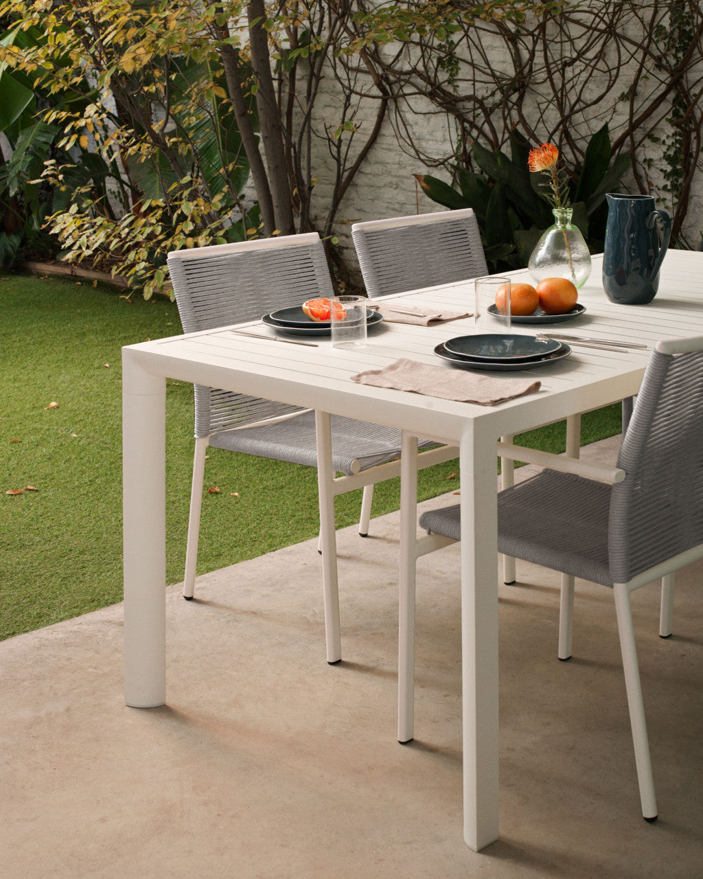Masa dining exterior alba din metal 90x180 cm Culip Kave Home