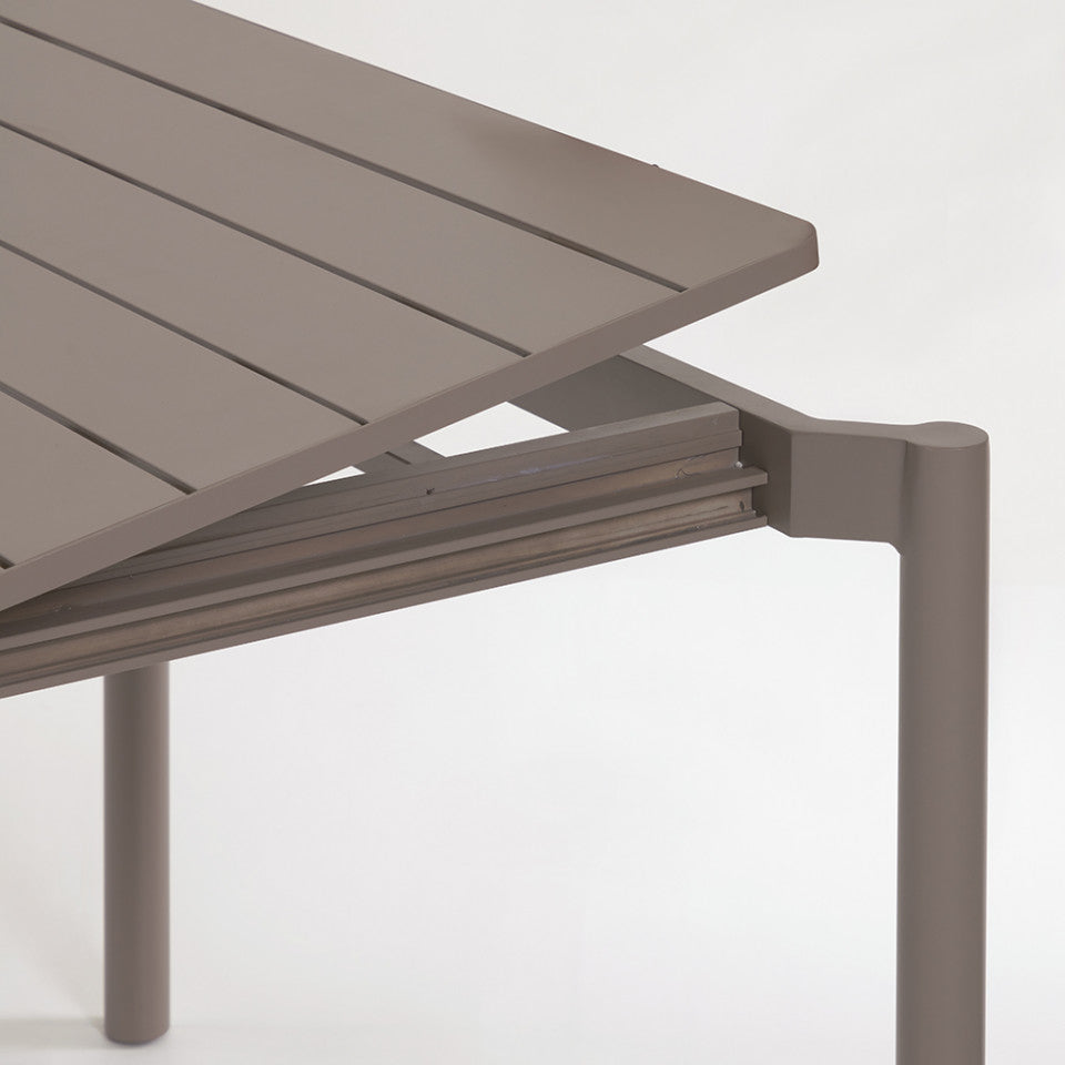 Masa dining exterior extensibila maro din metal 100x180(240) cm Zaltana Kave Home