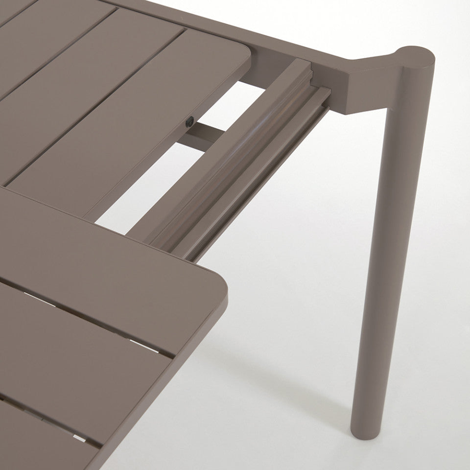 Masa dining exterior extensibila maro din metal 100x180(240) cm Zaltana Kave Home