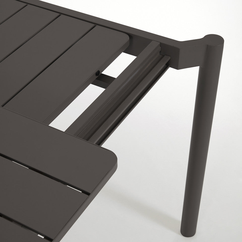 Masa dining exterior extensibila neagra din metal 100x180(240) cm Zaltana Kave Home