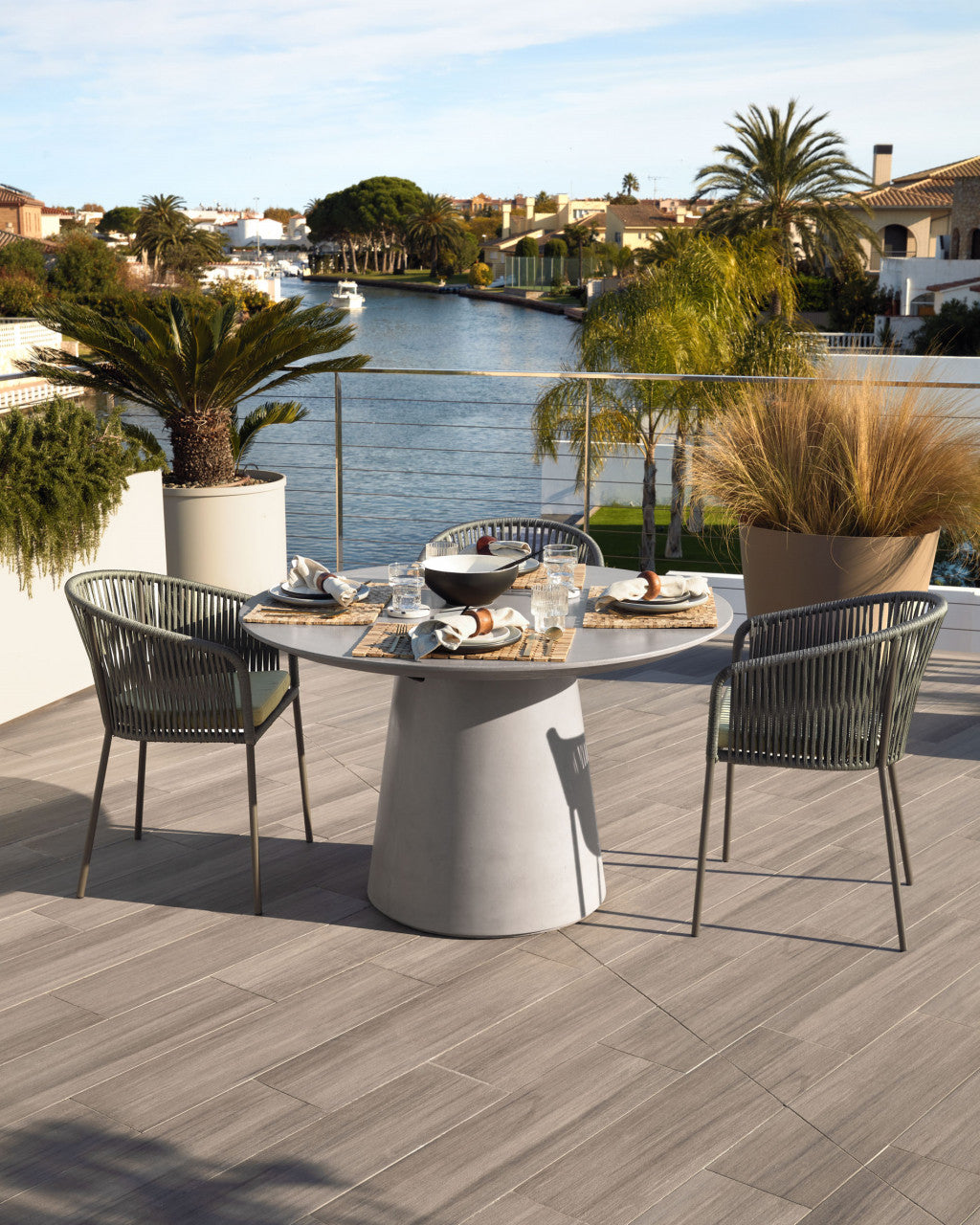 Masa dining exterior gri din ciment 120 cm Itai Kave Home