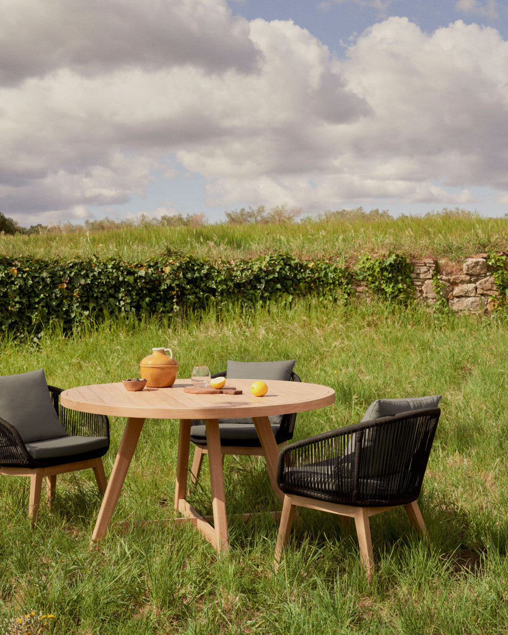 Masa dining exterior maro din lemn 130 cm Urgell Kave Home