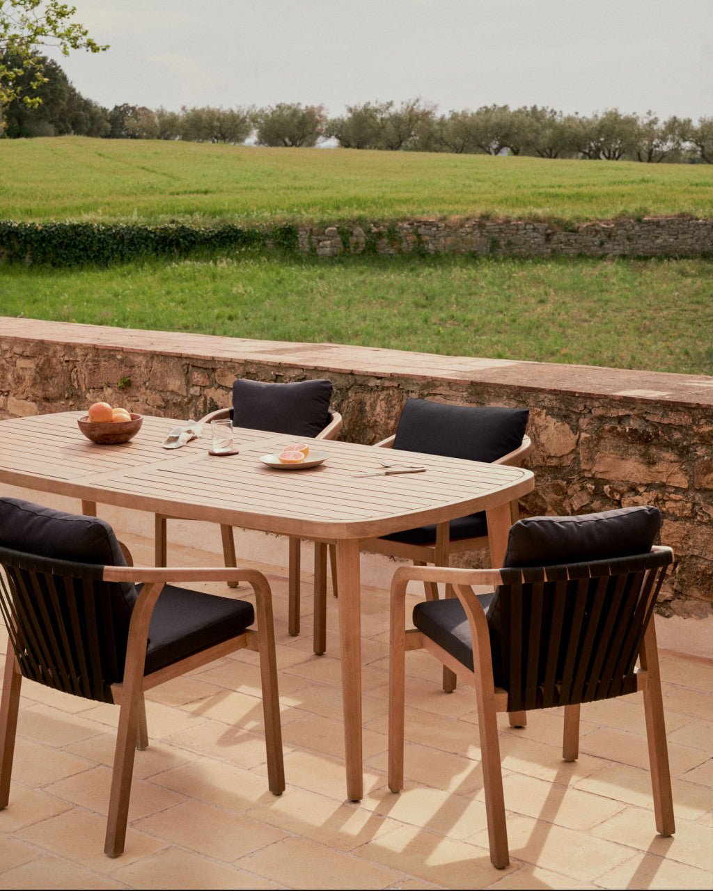 Masa dining exterior maro din lemn 90x170 cm Maset Kave Home