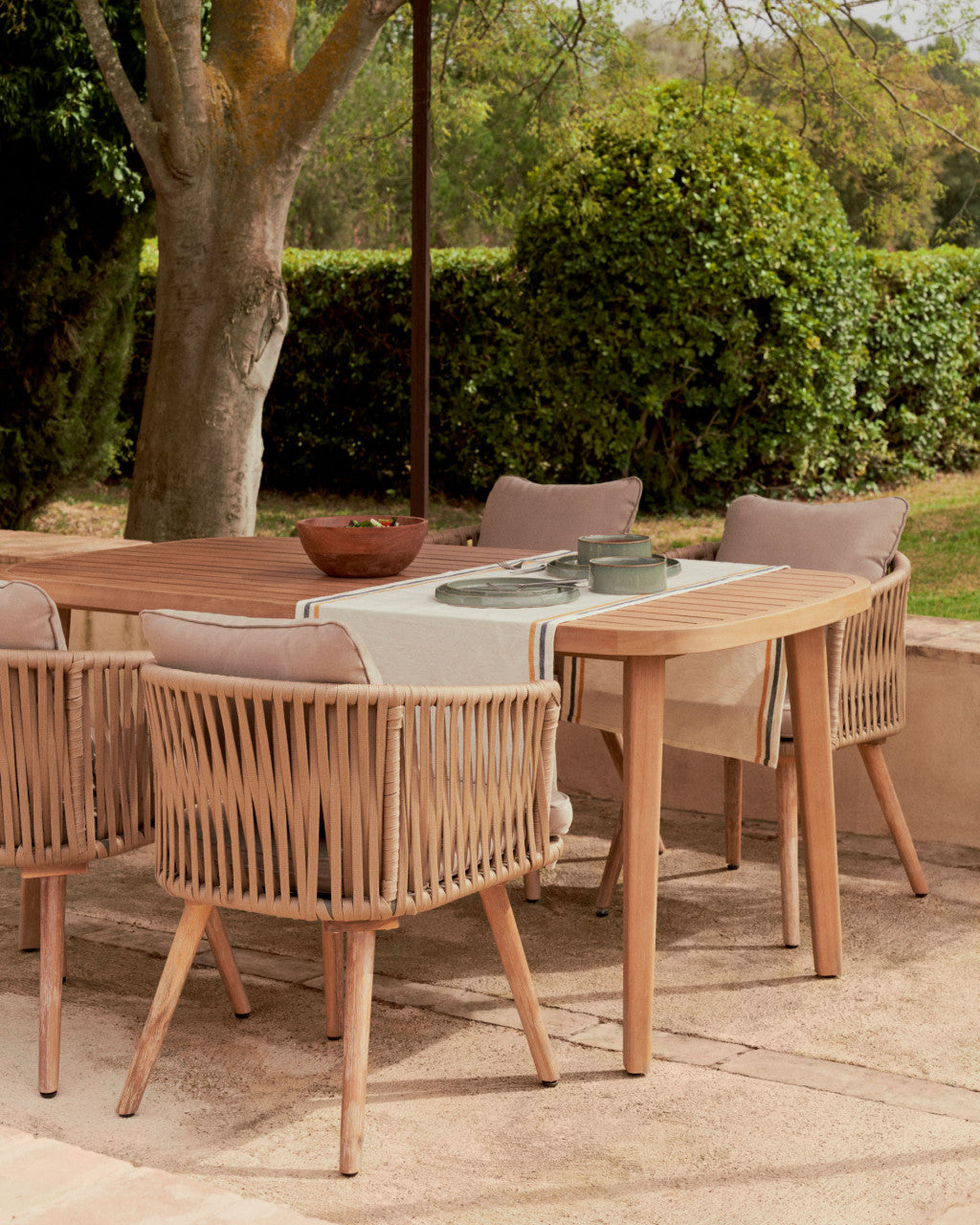 Masa dining exterior maro din lemn 90x170 cm Maset Kave Home