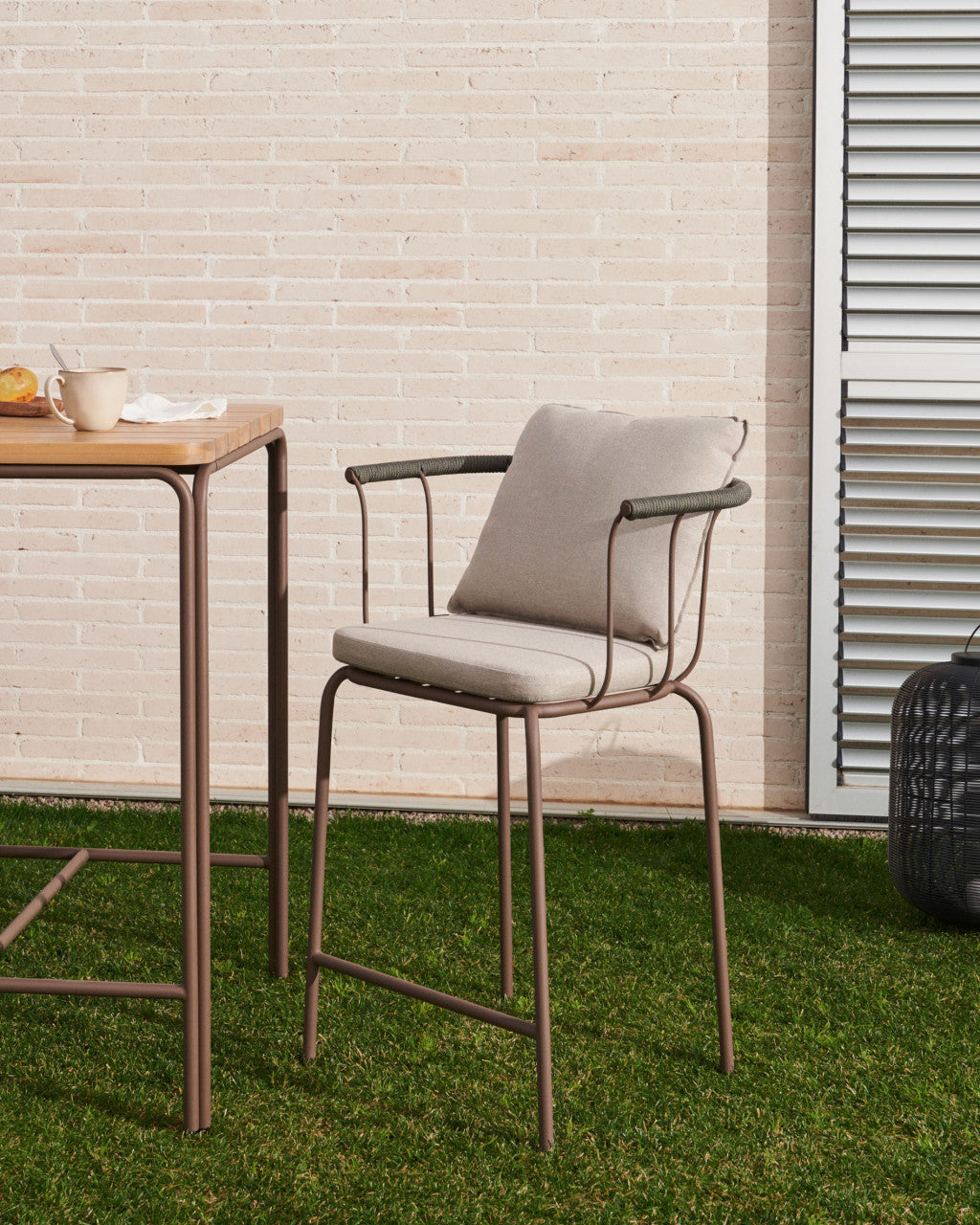 Masa dining exterior maro din lemn si metal 70x70 cm Salguer Kave Home