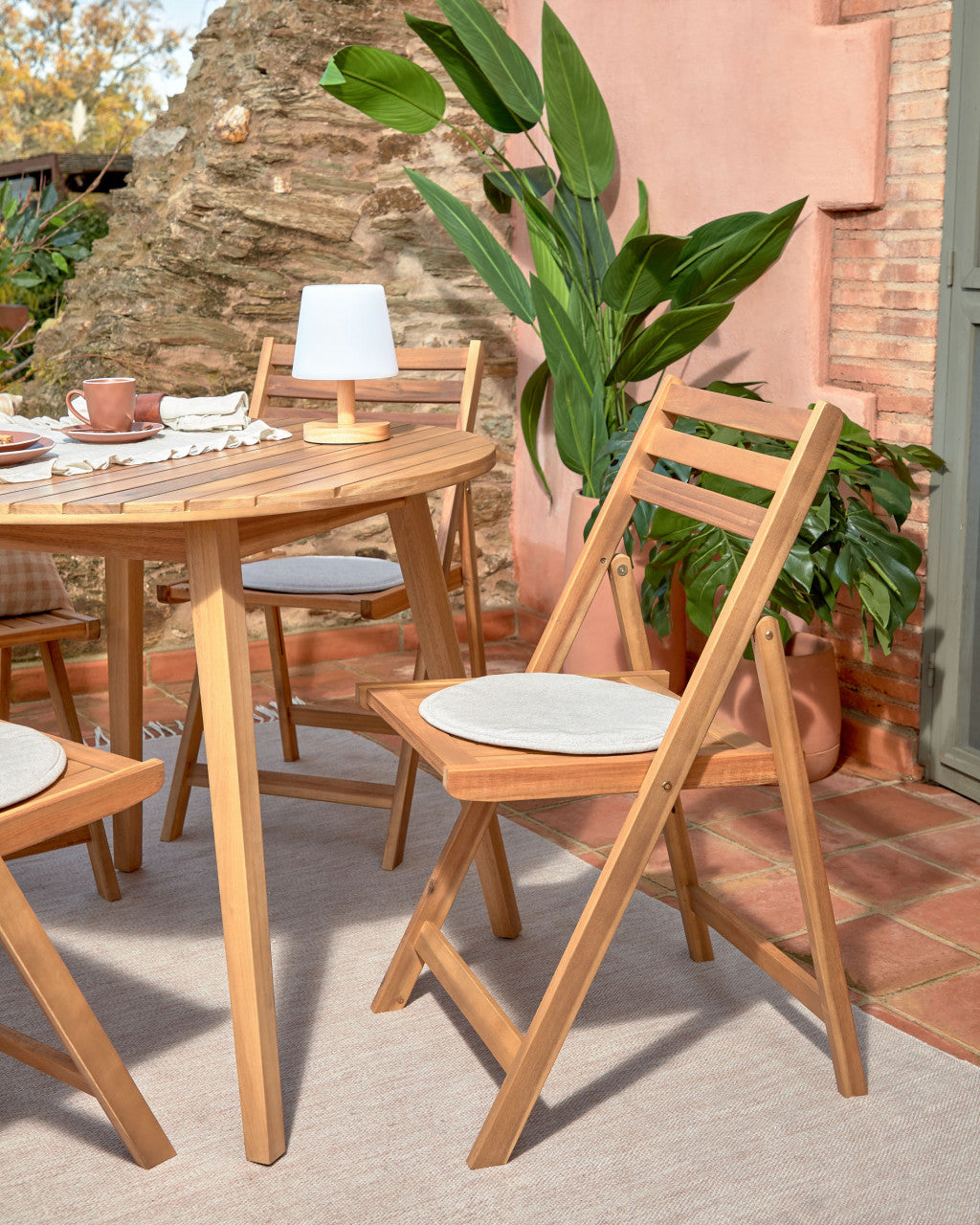 Masa dining maro din lemn 90 cm Vilma Kave Home