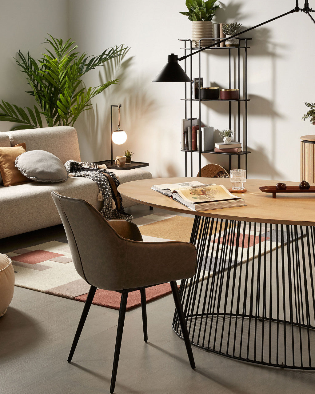 Masa dining maro/neagra din lemn si metal 110x200 cm Leska Kave Home