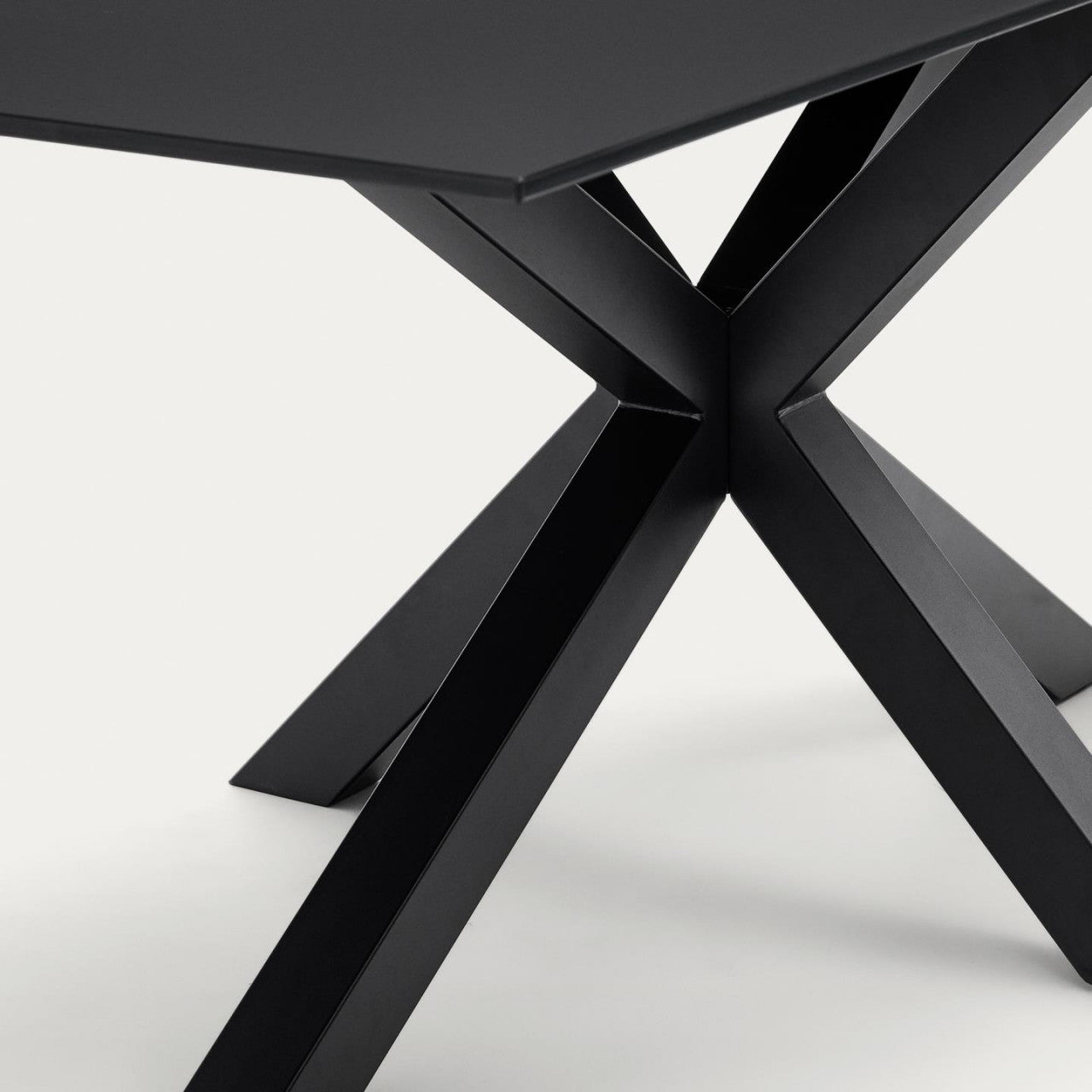 Masa dining neagra din metal 160x190 cm Argo Kave Home
