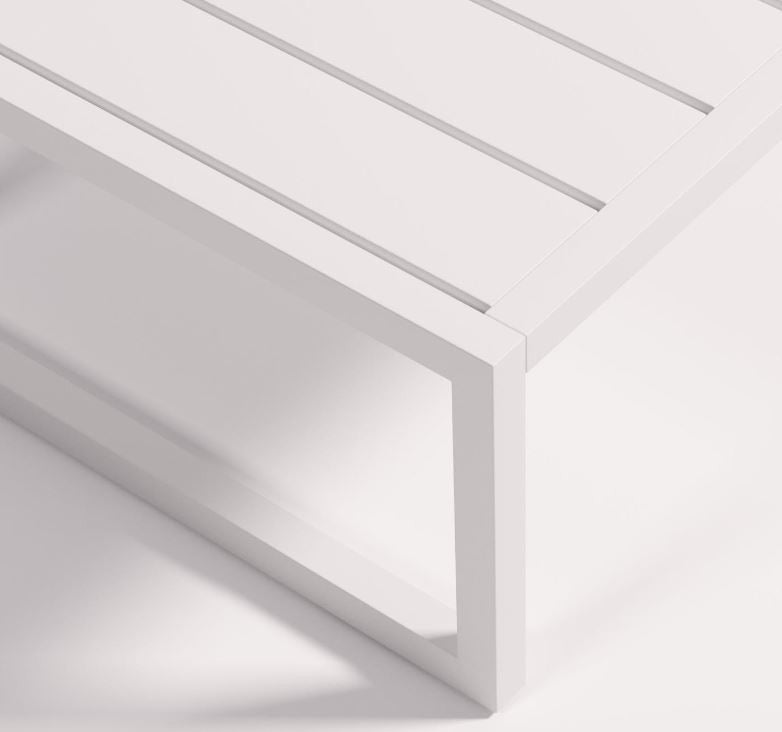 Masa laterala exterior alba din metal 60x60 cm Comova Kave Home