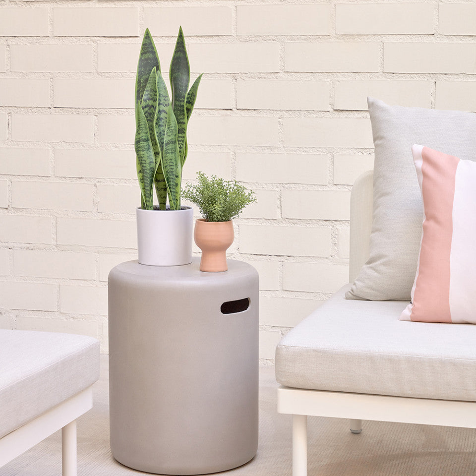 Masa laterala exterior gri din ciment 35 cm Taimi Kave Home
