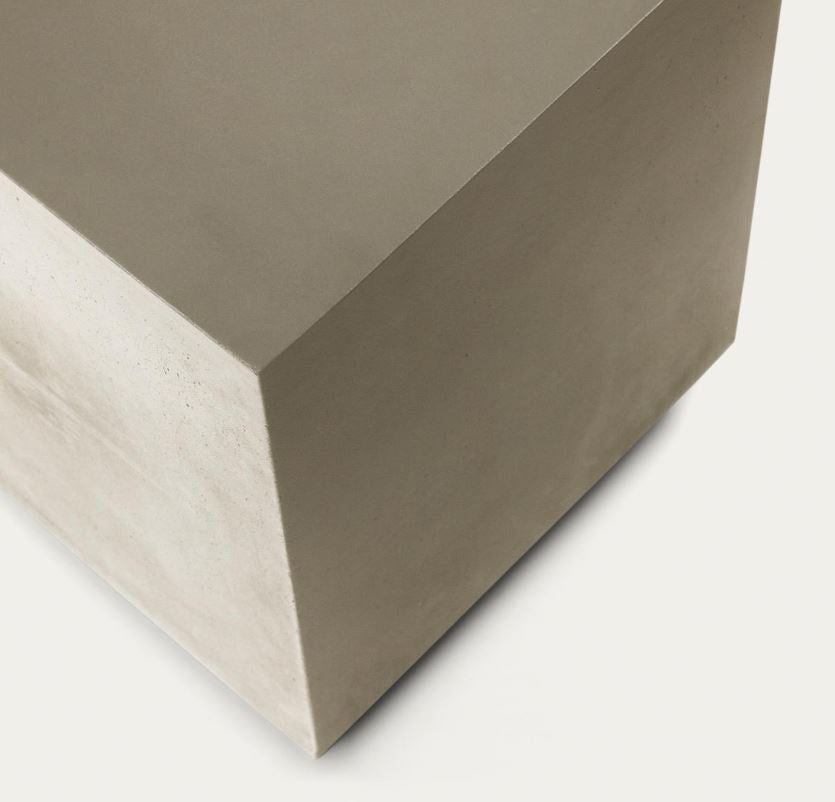 Masa laterala exterior gri din ciment 35x35 cm Rustella Kave Home