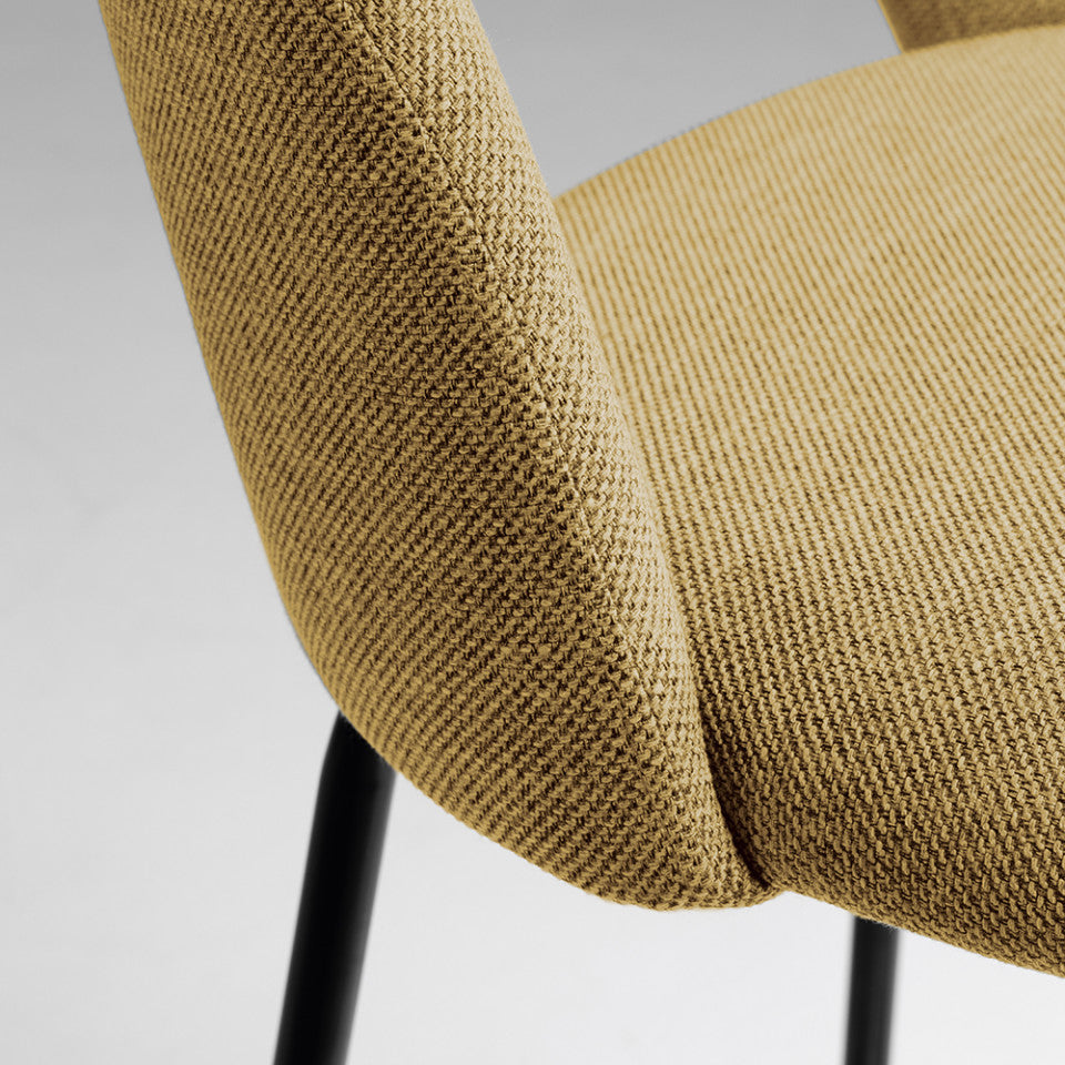 Scaun bar galben din textil Mahalia Kave Home