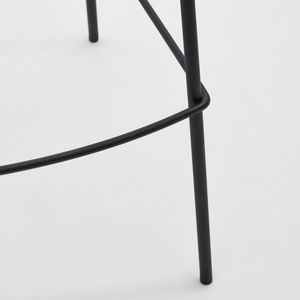 Scaun bar gri deschis din metal Yvette Kave Home