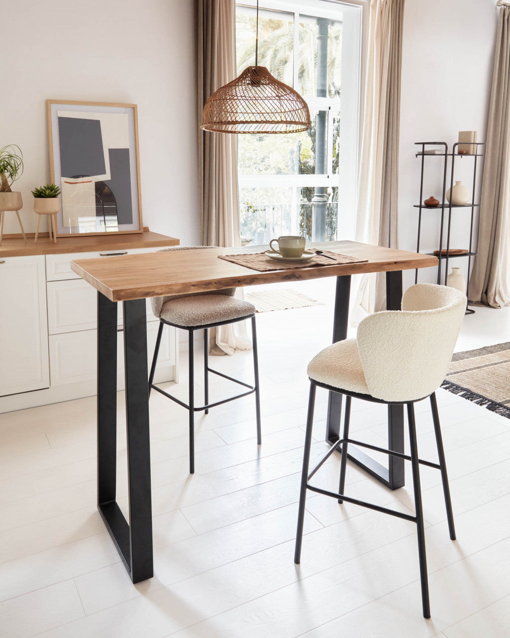 Scaun bar gri deschis din textil Ciselia Shearling Kave Home