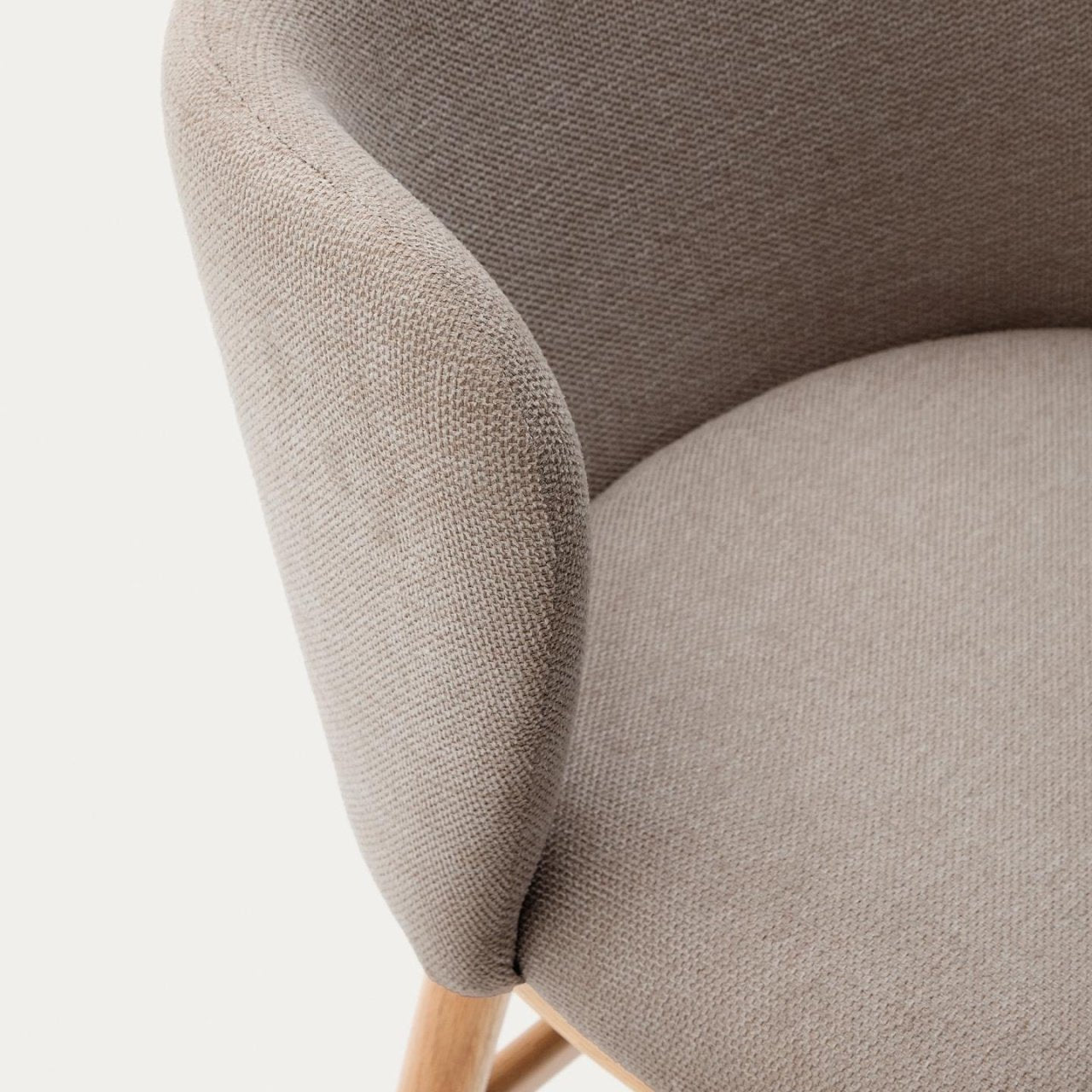Scaun bar maro din textil Ciselia High Chenille Kave Home