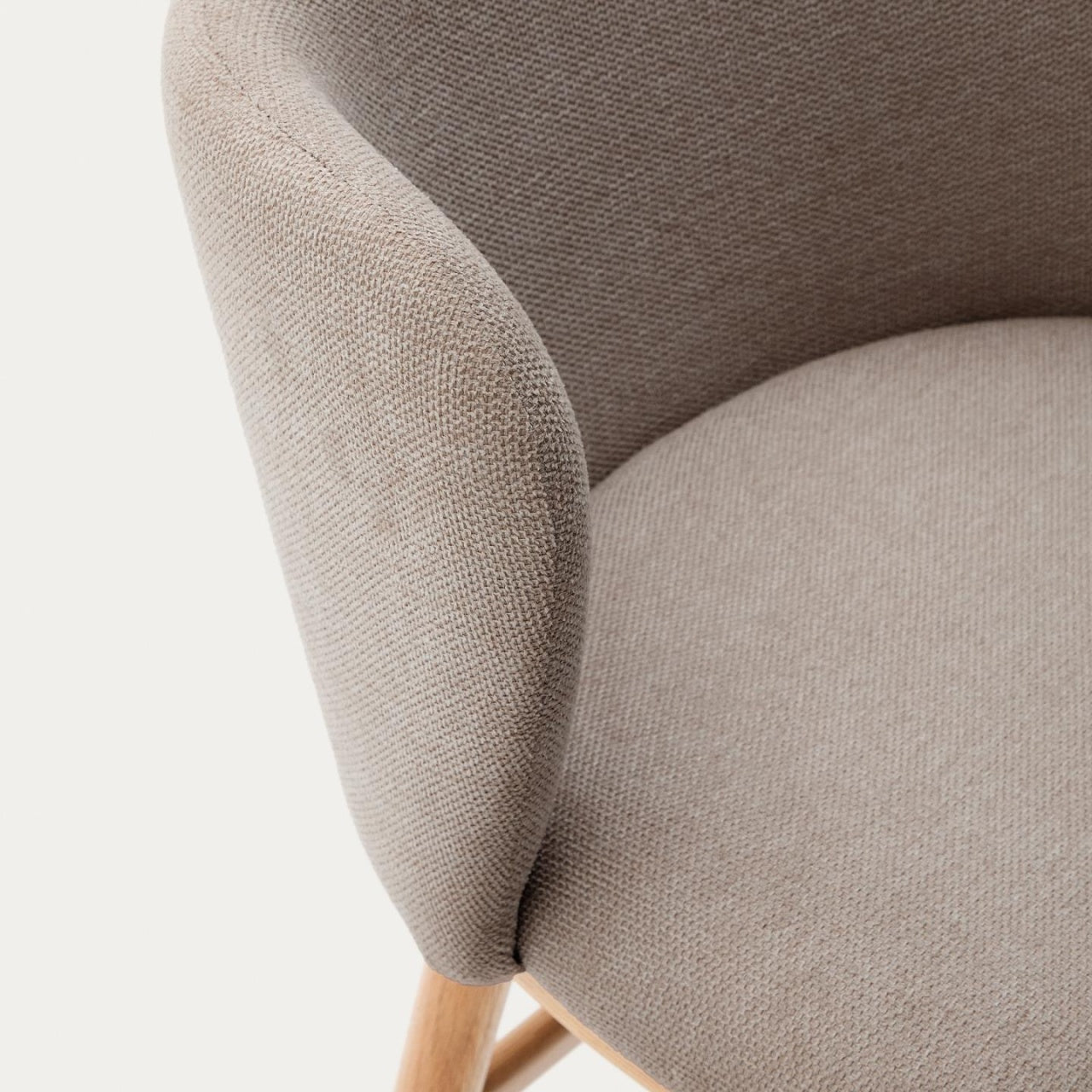 Scaun bar maro din textil Ciselia Low Chenille Kave Home