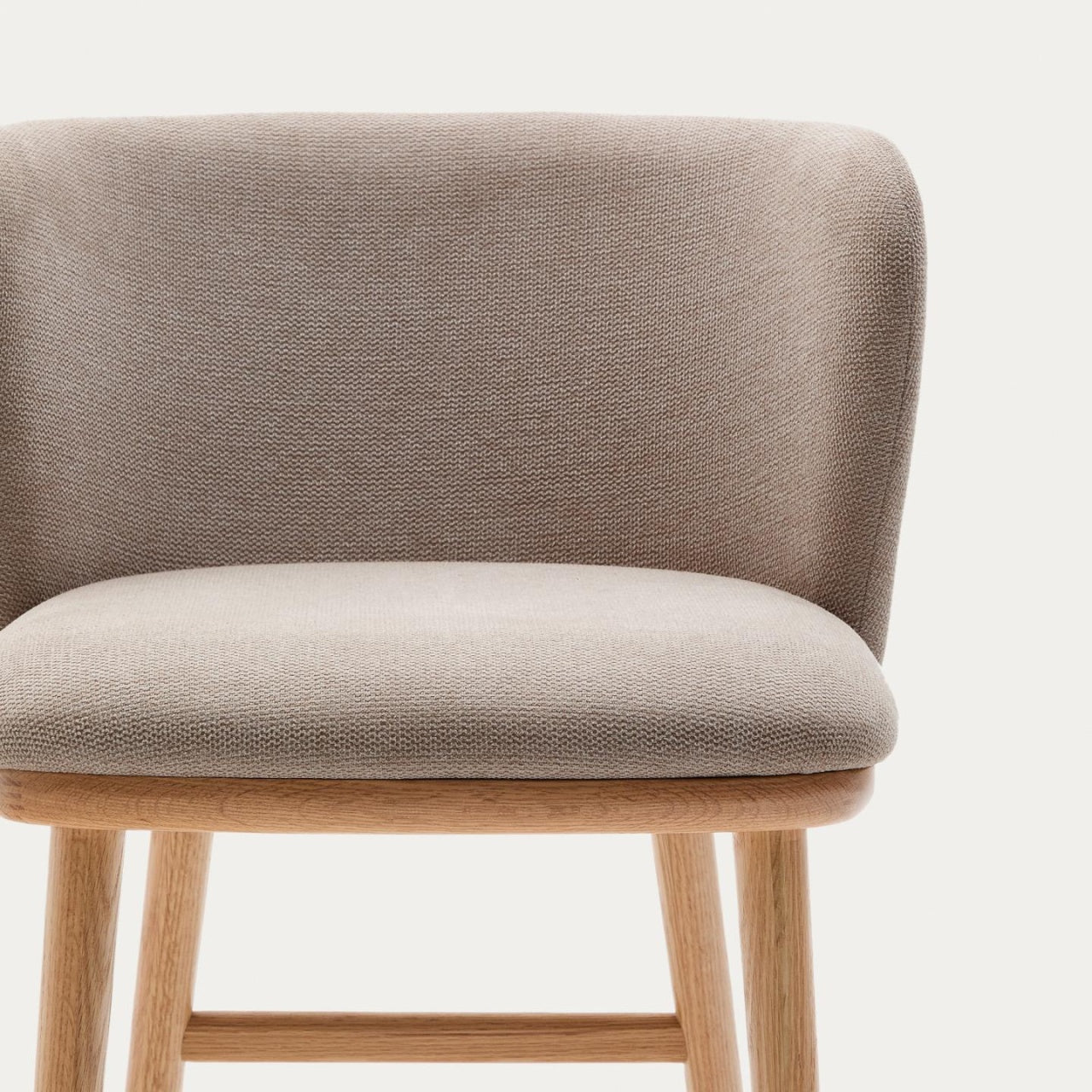 Scaun bar maro din textil Ciselia Low Chenille Kave Home