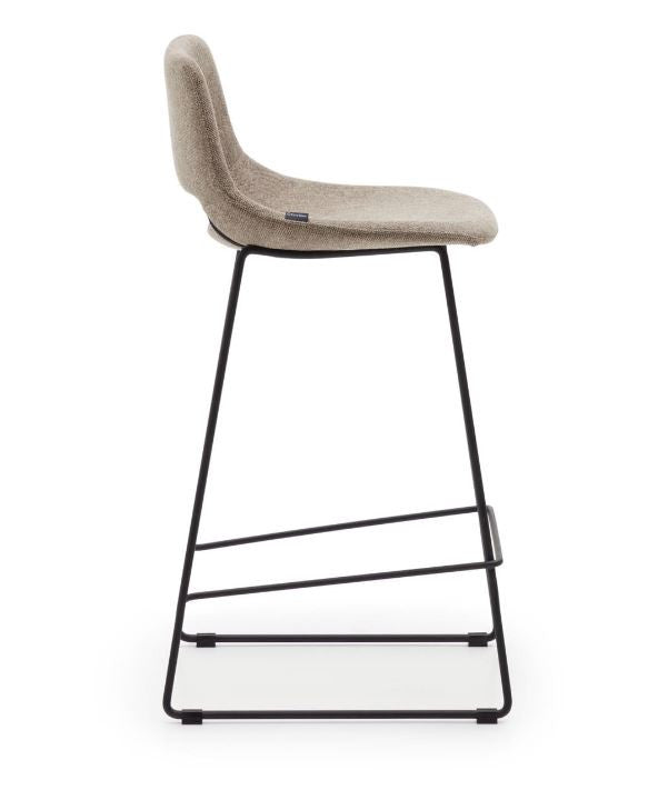 Scaun bar maro/negru din textil Zahara Low Kave Home
