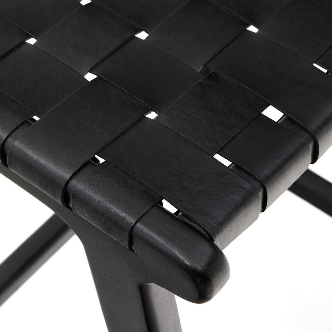 Scaun bar negru din lemn Calixta Kave Home