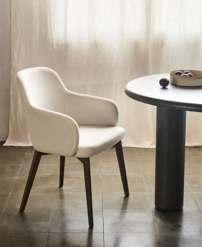 Scaun dining crem/maro inchis din textil Nelida Kave Home