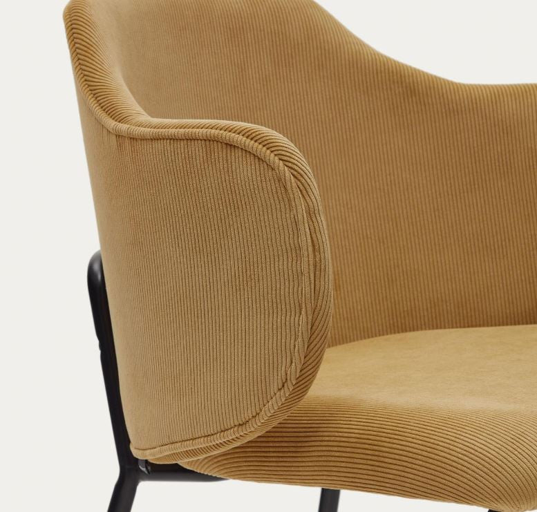 Scaun dining galben mustar din textil Suanna Kave Home