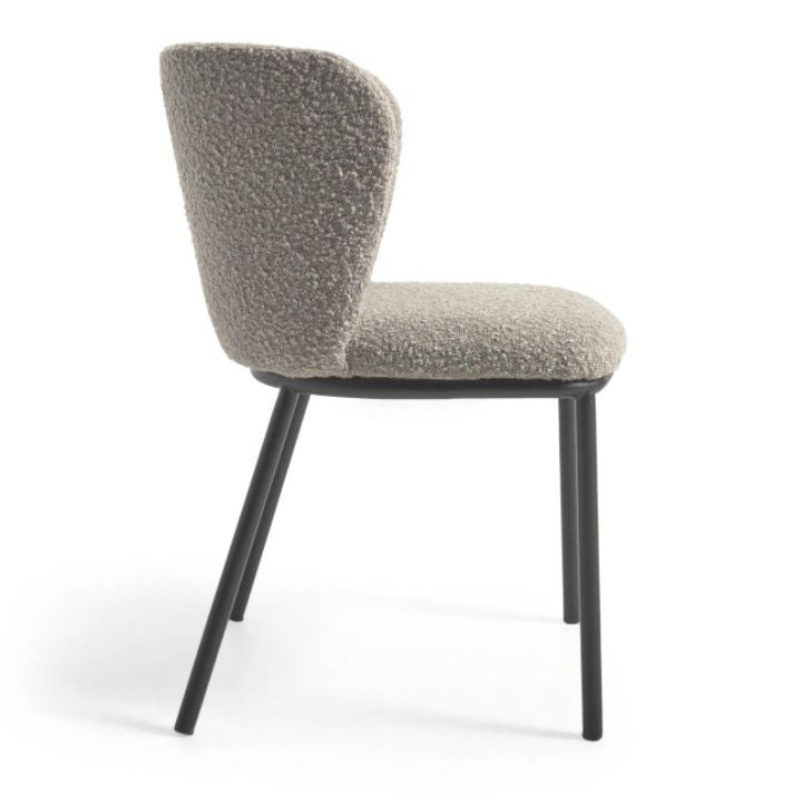 Scaun dining gri deschis din textil Ciselia Kave Home