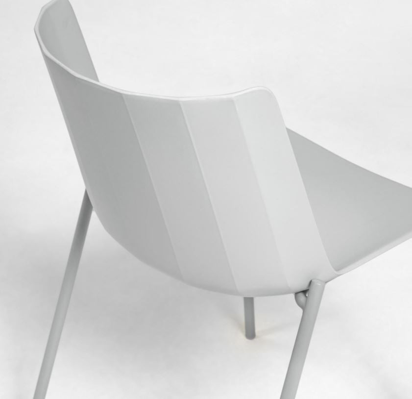 Scaun dining gri din metal Hannia Kave Home
