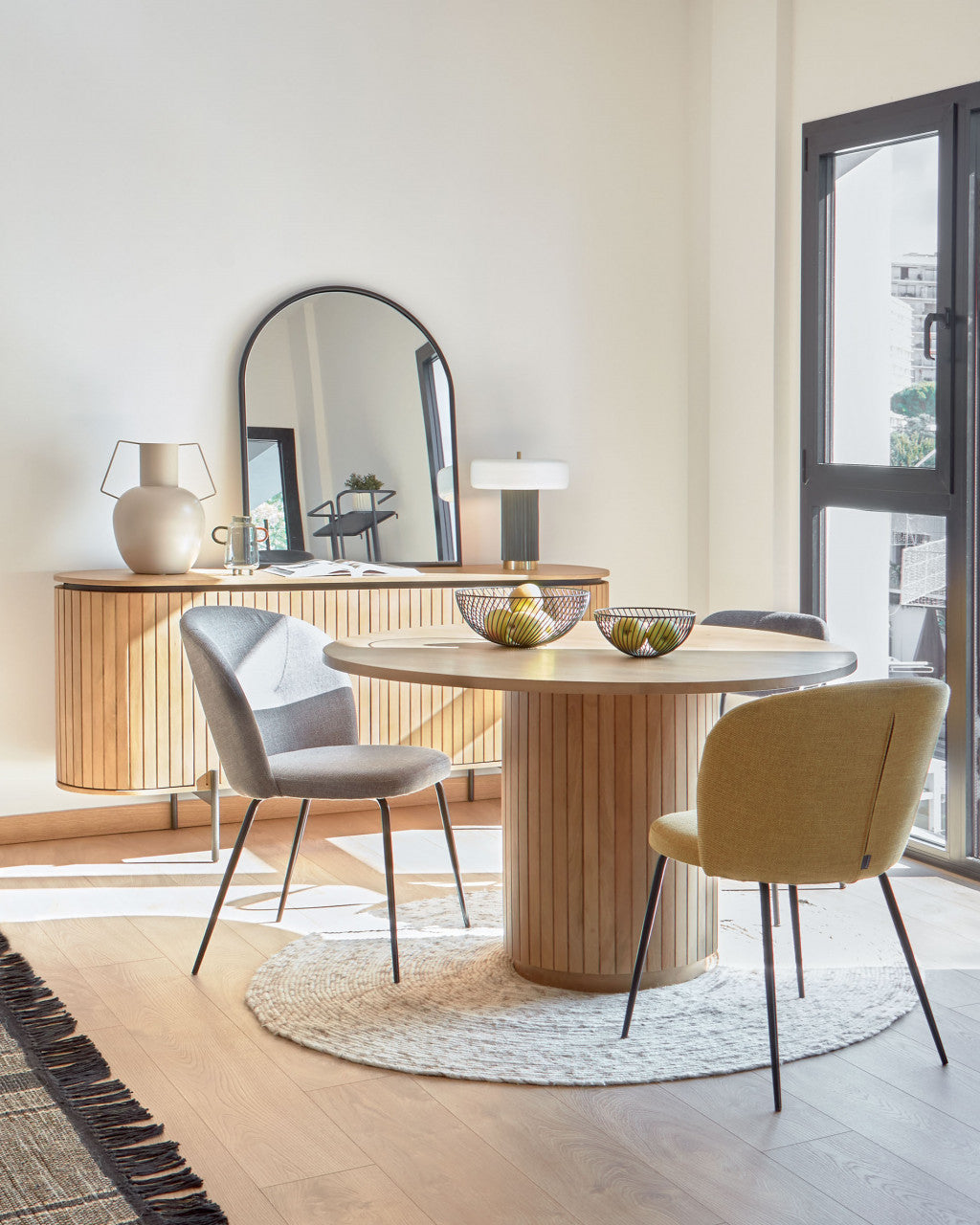 Scaun dining gri din textil Anoha Kave Home
