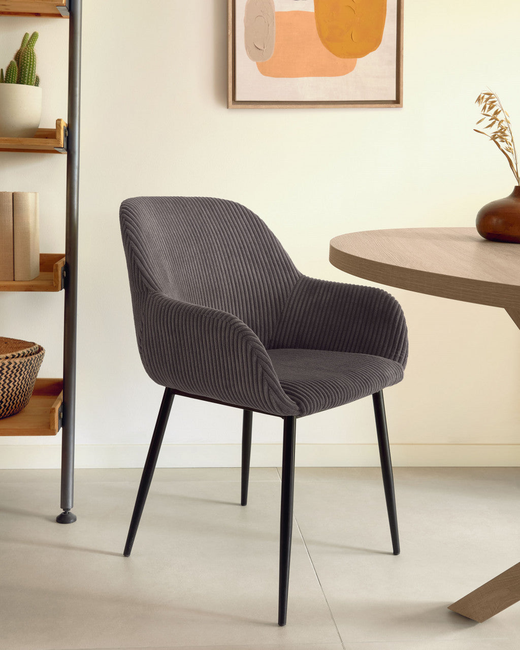 Scaun dining gri/negru din catifea Konna Kave Home
