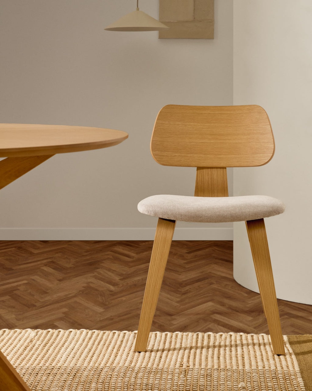 Scaun dining maro/bej din lemn Gena Oak Kave Home