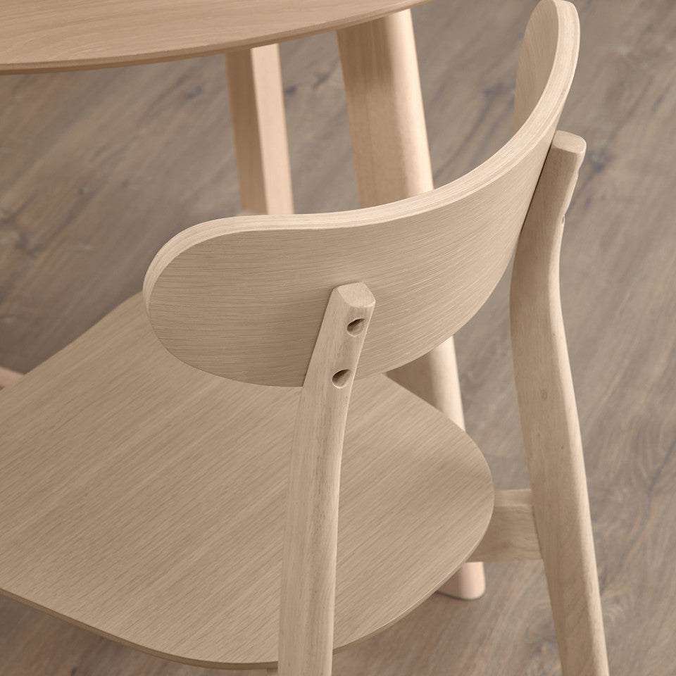 Scaun dining maro deschis din lemn Safina Kave Home