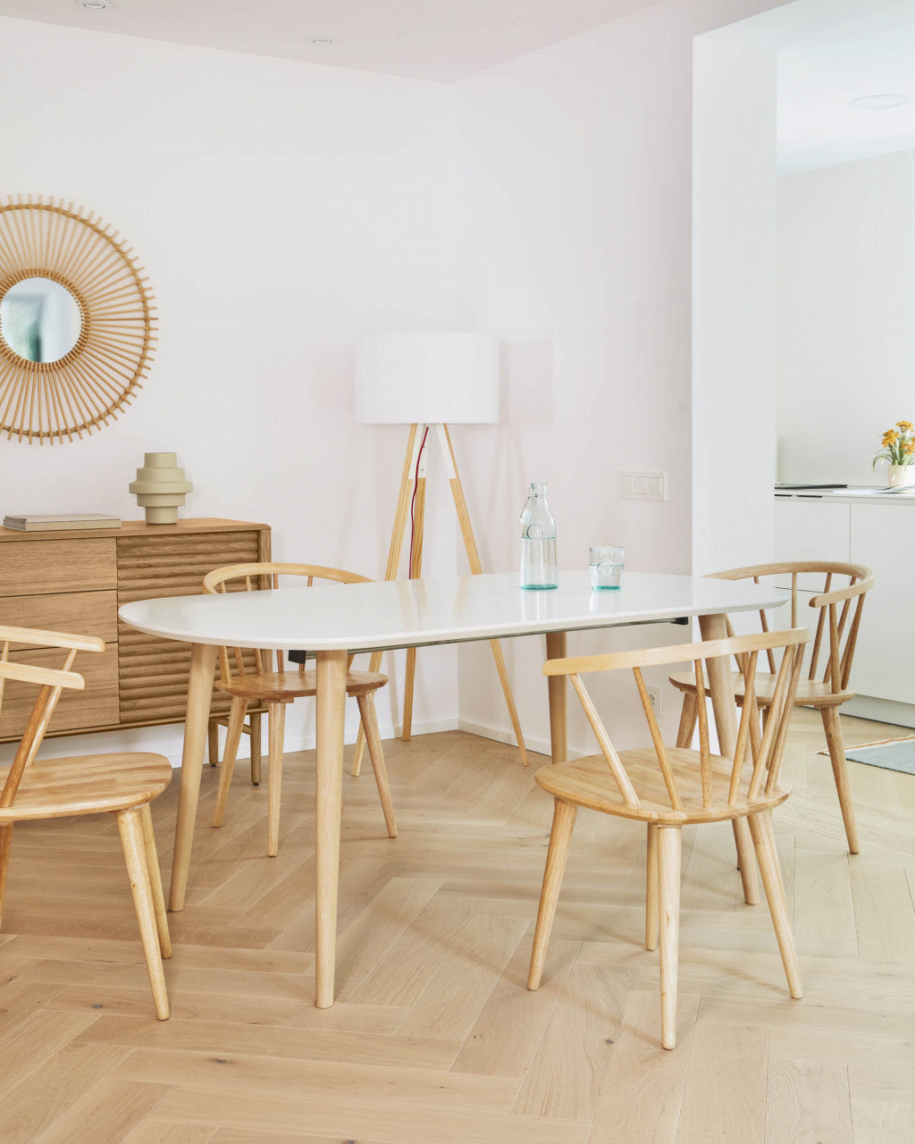 Scaun dining maro din lemn Trise Kave Home