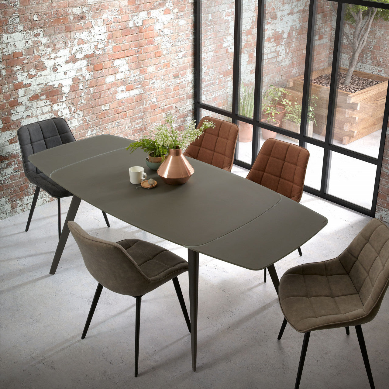 Scaun dining maro din piele ecologica Adam Kave Home
