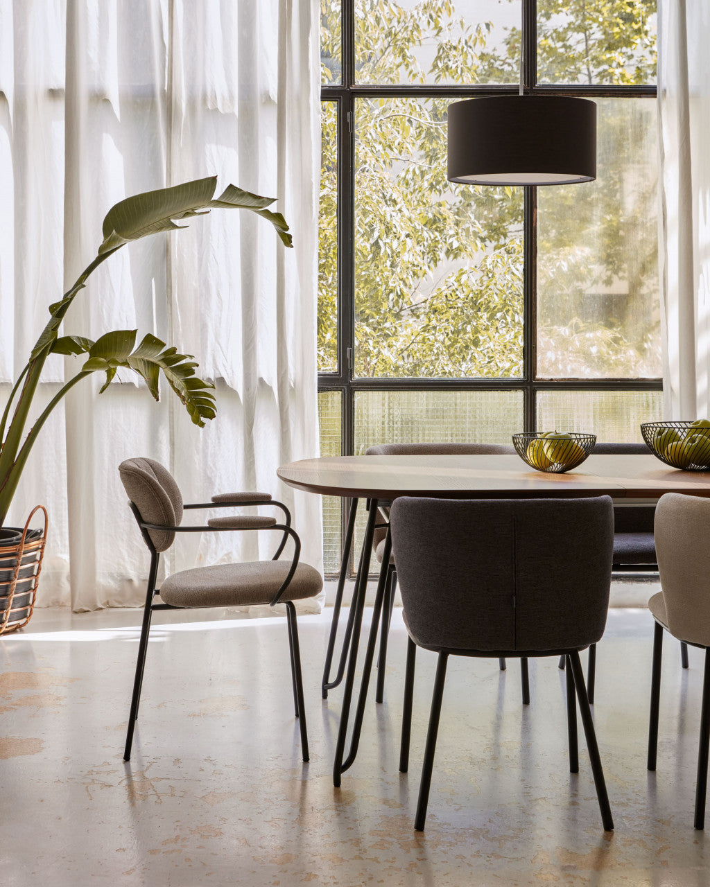 Scaun dining maro din textil Ciselia Kave Home