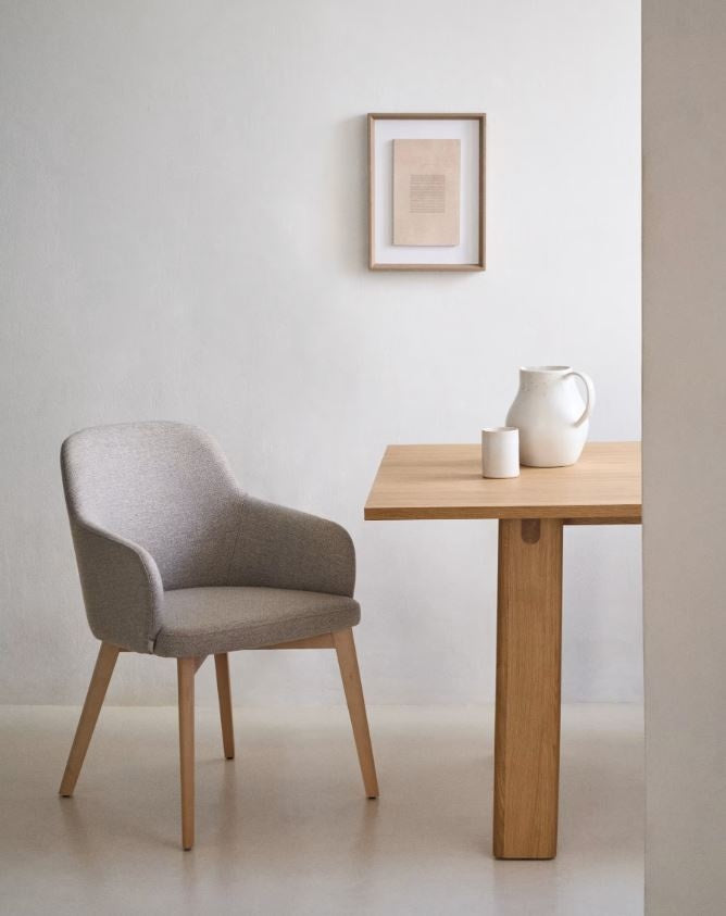 Scaun dining maro din textil Nelida Kave Home