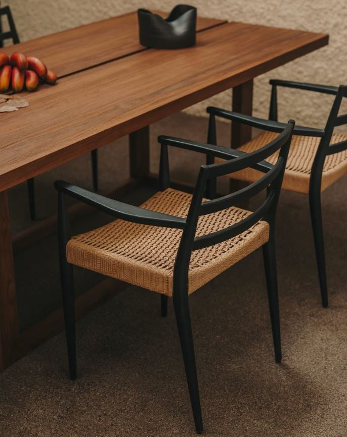 Scaun dining maro/negru din lemn Analy Kave Home