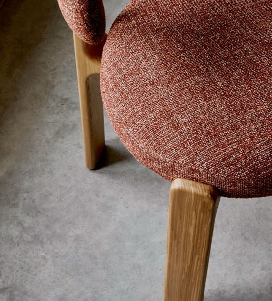 Scaun dining maro teracota din textil Granite Chenille Small Kave Home