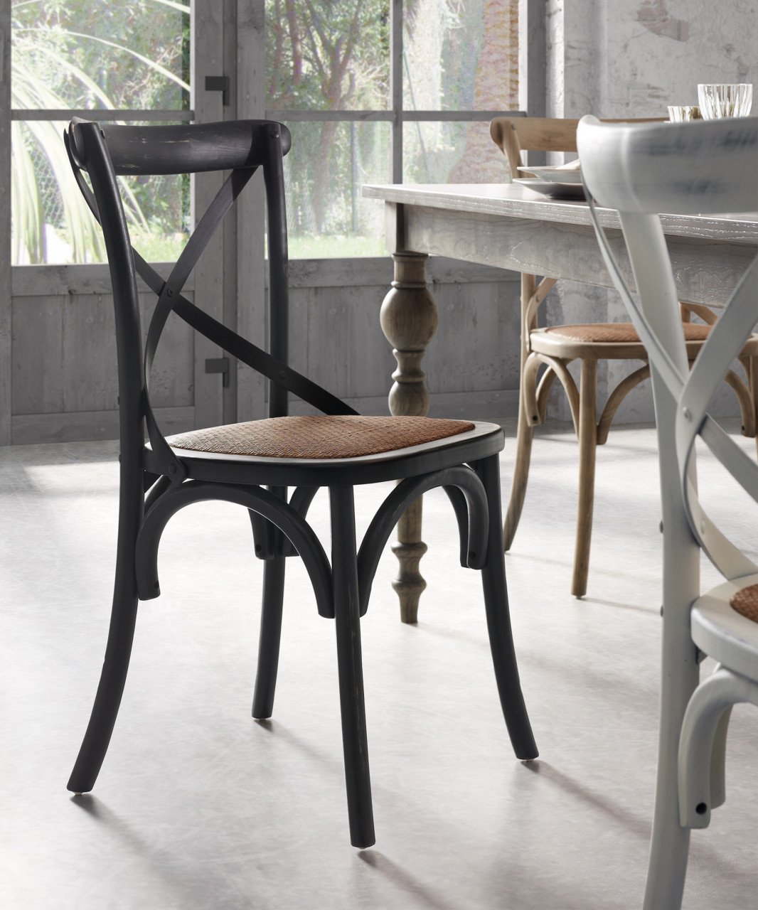 Scaun dining negru din lemn Alsie Kave Home