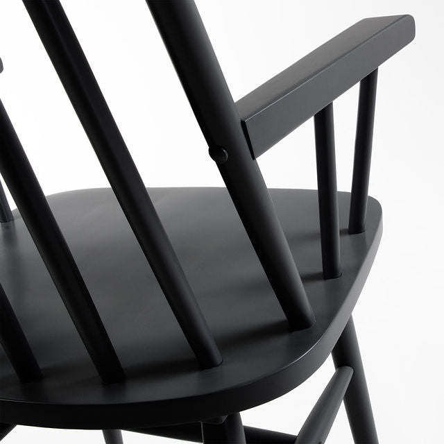 Scaun dining negru din lemn Tressia Kave Home