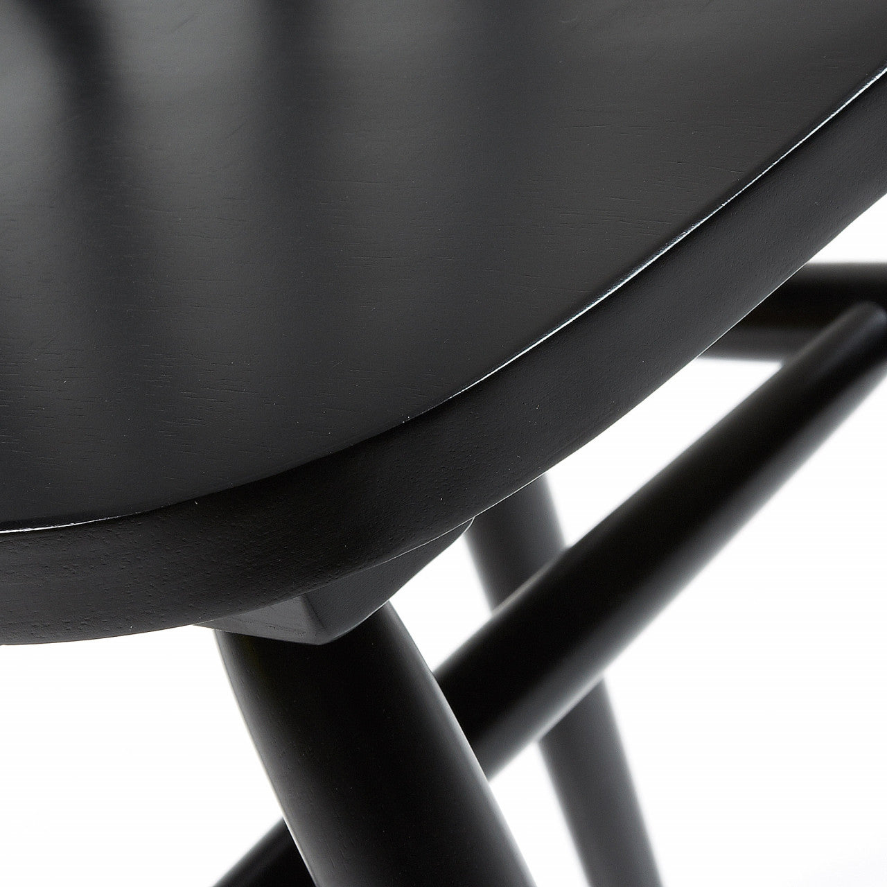 Scaun dining negru din lemn Tressia Style Kave Home