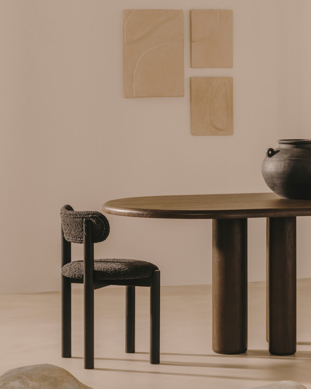 Scaun dining negru din textil Nebai Kave Home