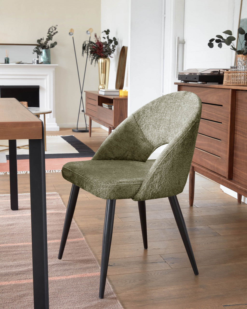Scaun dining verde din textil Mael Kave Home